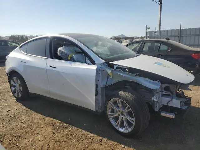 5YJYGDEE6MF276796 2021 2021 Tesla MODEL Y 4