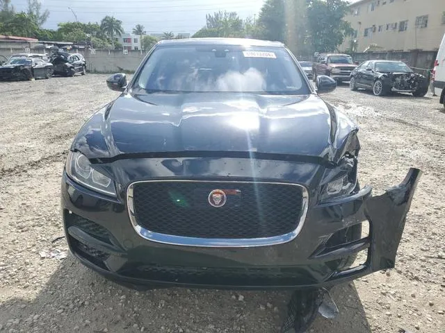 SADCJ2FX6KA616538 2019 2019 Jaguar F-Pace- Premium 5