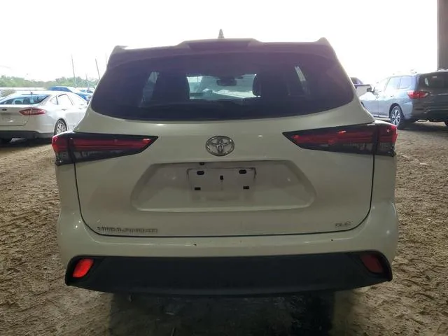 5TDGZRAHXNS093756 2022 2022 Toyota Highlander- Xle 6