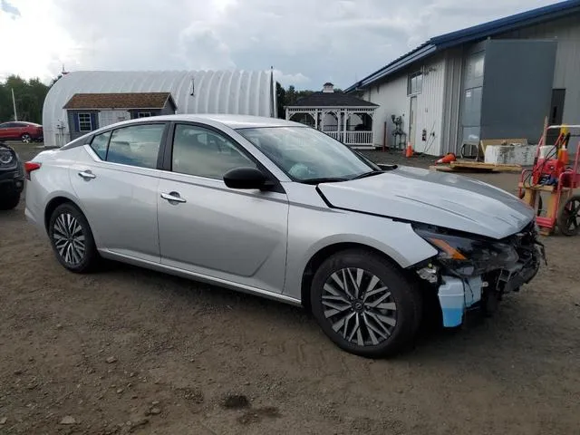 1N4BL4DV4RN392290 2024 2024 Nissan Altima- SV 4