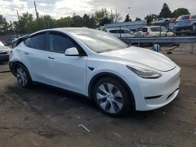 5YJYGAEE4MF231421 2021 2021 Tesla MODEL Y 4