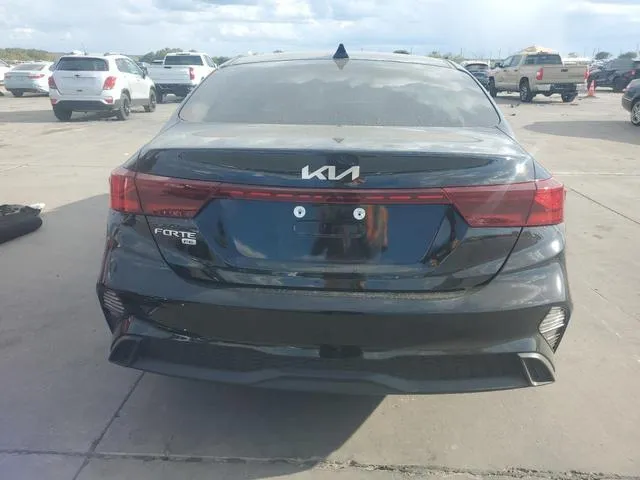 3KPF24AD6RE702048 2024 2024 KIA Forte- LX 6