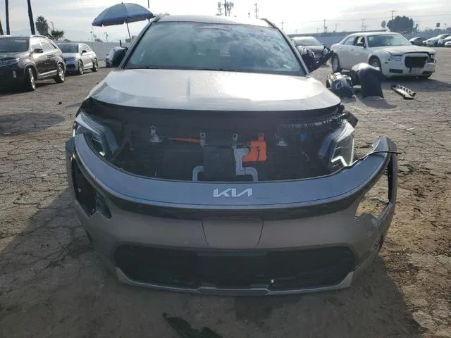 KNDCR3L14P5022038 2023 2023 KIA Niro- Wind 5