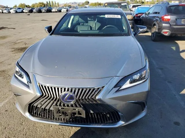 58AB21B10KU003804 2019 2019 Lexus ES- 300H 5