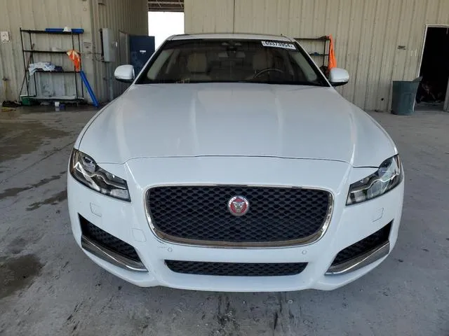 SAJBD4BVXHCY39095 2017 2017 Jaguar XF- Premium 5