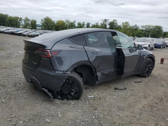 7SAYGDEE8RF033193 2024 2024 Tesla MODEL Y 3