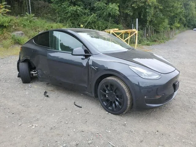 7SAYGDEE8RF033193 2024 2024 Tesla MODEL Y 4