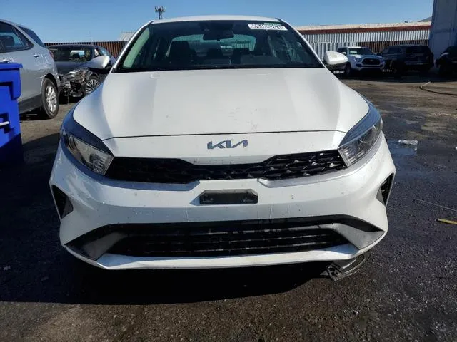 3KPF24AD5RE700517 2024 2024 KIA Forte- LX 5