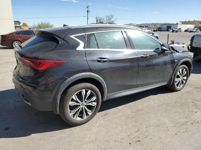 SJKCH5CR0JA002417 2018 2018 Infiniti QX30- Pure 3