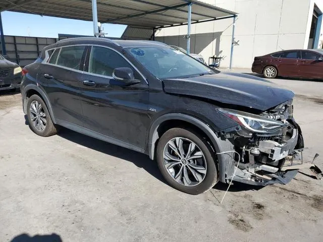 SJKCH5CR0JA002417 2018 2018 Infiniti QX30- Pure 4