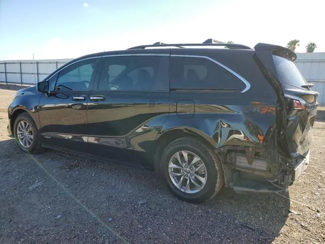 5TDYRKEC2MS016551 2021 2021 Toyota Sienna- Xle 2