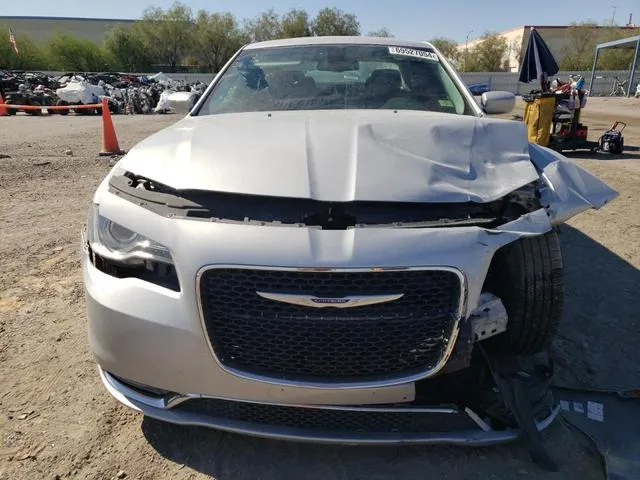 2C3CCAAG1KH723008 2019 2019 Chrysler 300- Touring 5