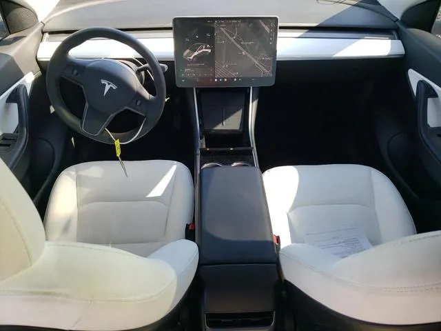 5YJYGDEEXMF098472 2021 2021 Tesla MODEL Y 8