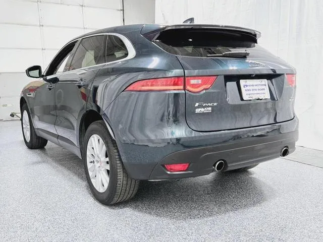 SADCK2BV3HA075782 2017 2017 Jaguar F-Pace- Prestige 3