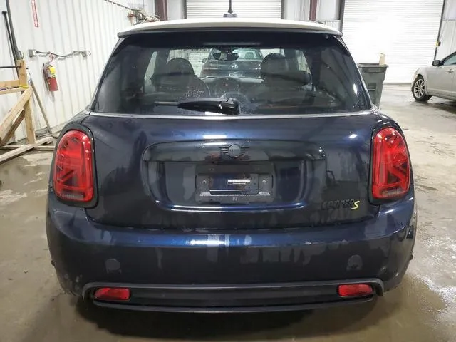 WMW13DJ06N2S49588 2022 2022 Mini Cooper- SE 6