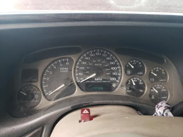 1GKEK63UX2J196998 2002 2002 GMC Denali 9