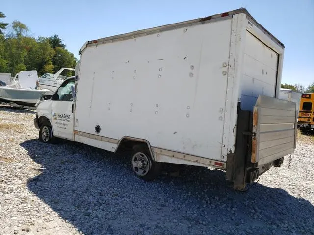 1GBHG31U541176418 2004 2004 Chevrolet Express 2