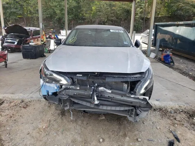 1N4BL4DV3RN387548 2024 2024 Nissan Altima- SV 5