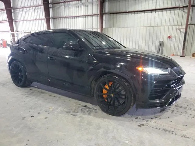 ZPBUA1ZL1MLA11524 2021 2021 Lamborghini Urus 4