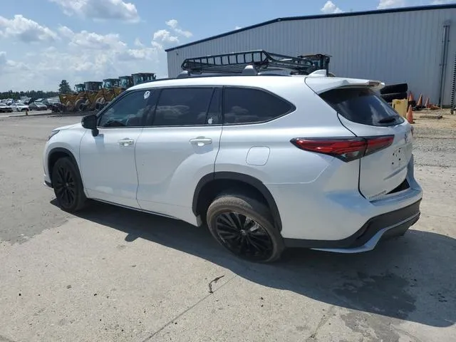 5TDKDRAHXPS517416 2023 2023 Toyota Highlander- L 2