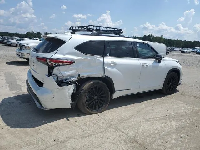 5TDKDRAHXPS517416 2023 2023 Toyota Highlander- L 3