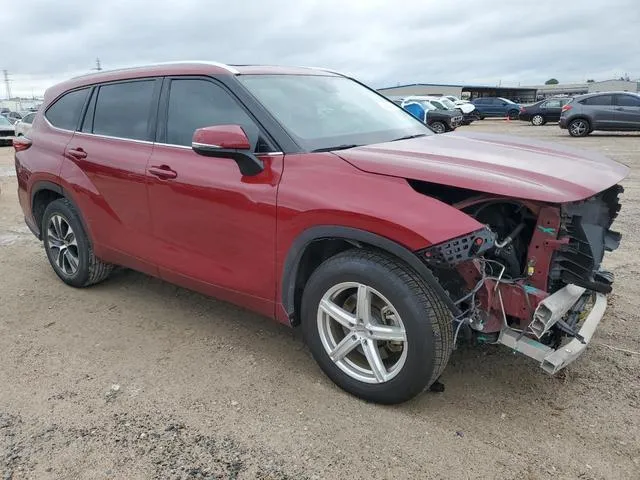 5TDGZRAH1MS033489 2021 2021 Toyota Highlander- Xle 4