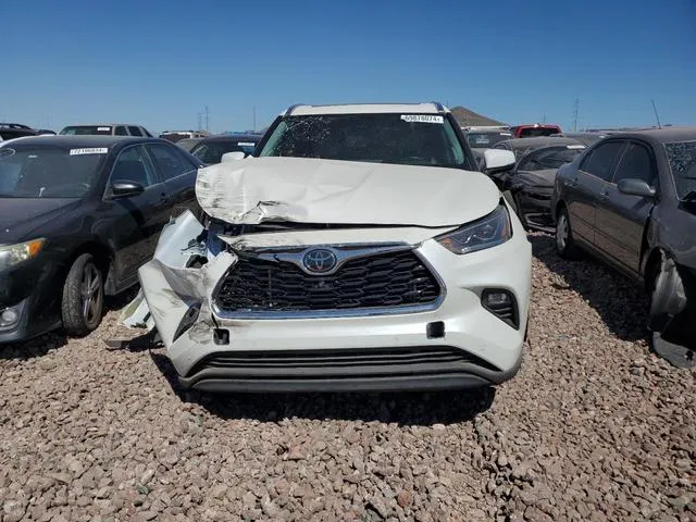 5TDDZRBH8MS117634 2021 2021 Toyota Highlander- Limited 5