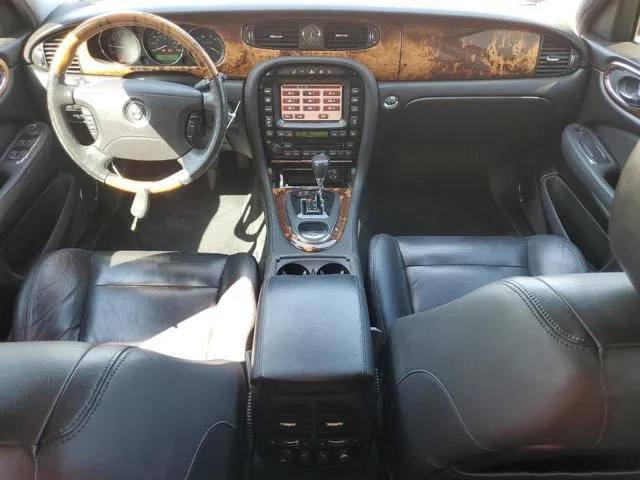 SAJWA73B25TG37334 2005 2005 Jaguar XJR 8