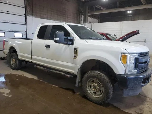 1FT7X2B60HED17556 2017 2017 Ford F-250- Super Duty 4