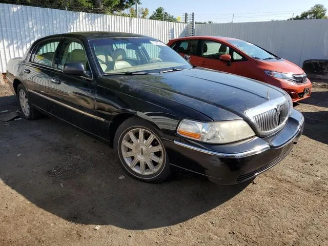 2LNHM82V89X619860 2009 2009 Lincoln Town Car- Signature Limited 4