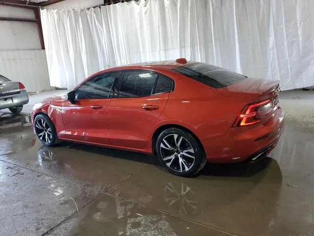 7JRA22TM4KG006968 2019 2019 Volvo S60- T6 R-Design 2