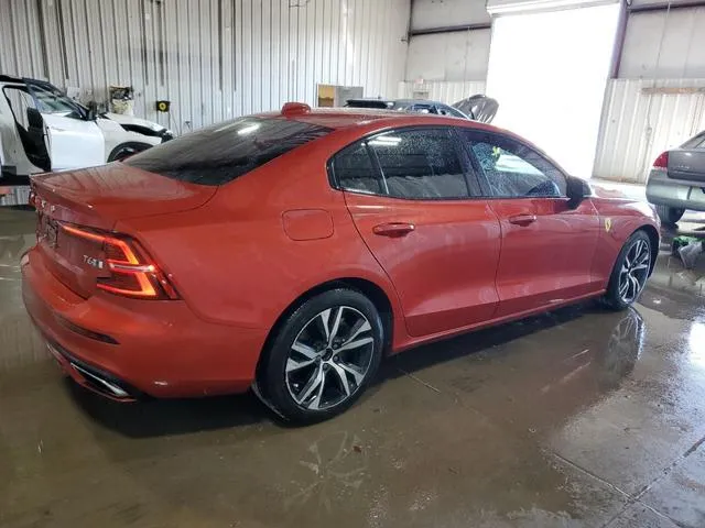 7JRA22TM4KG006968 2019 2019 Volvo S60- T6 R-Design 3