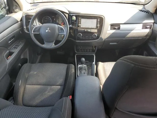 JA4AZ3A3XJJ005121 2018 2018 Mitsubishi Outlander- SE 8