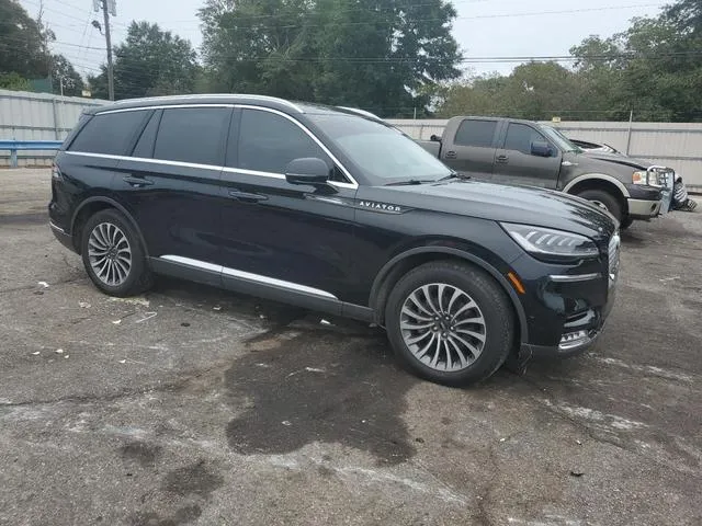 5LM5J7WC7LGL34303 2020 2020 Lincoln Aviator- Reserve 4