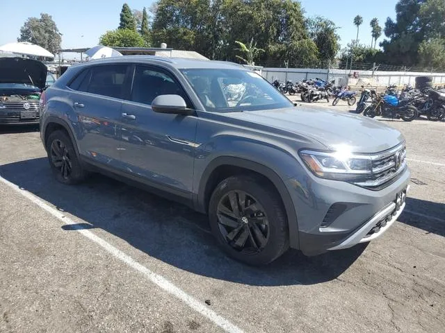 1V2WC2CA3PC226946 2023 2023 Volkswagen Atlas- SE 4