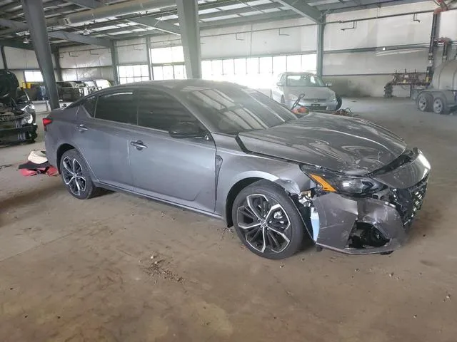 1N4BL4CW8PN343343 2023 2023 Nissan Altima- SR 4