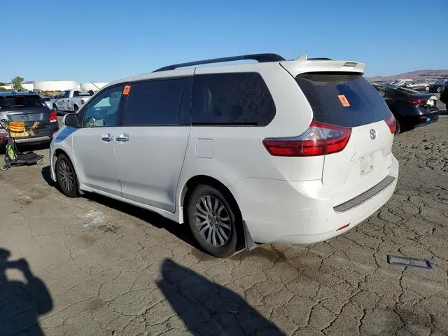 5TDYZ3DC7LS080252 2020 2020 Toyota Sienna- Xle 2