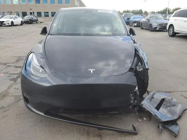 7SAYGDEF7RF038944 2024 2024 Tesla MODEL Y 5