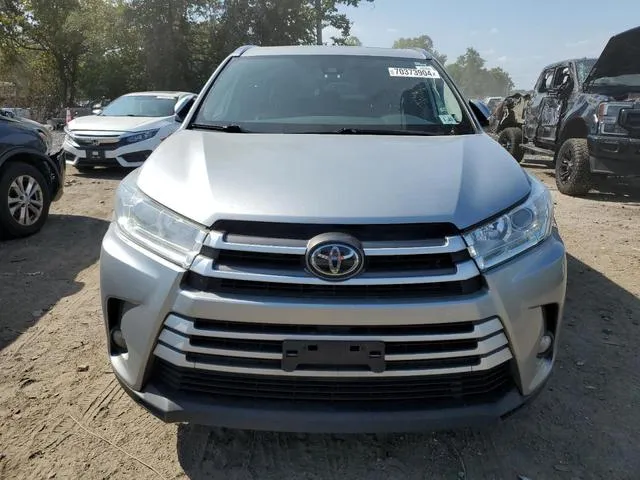 5TDJZRFH6KS619214 2019 2019 Toyota Highlander- SE 5