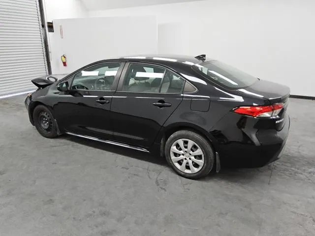 5YFEPMAE1MP255058 2021 2021 Toyota Corolla- LE 2