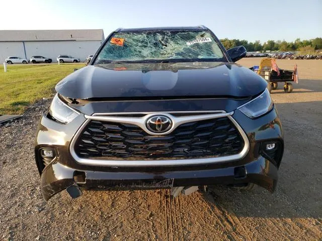 5TDGZRBH7MS140805 2021 2021 Toyota Highlander- Xle 5