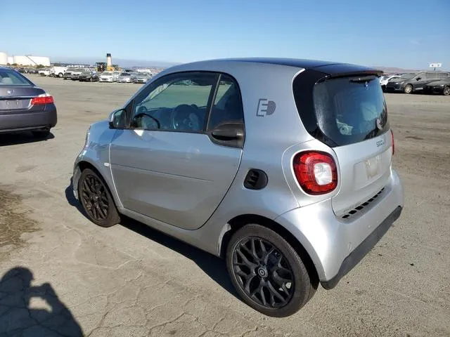 WMEFJ9BA2JK265527 2018 2018 Smart Fortwo 2