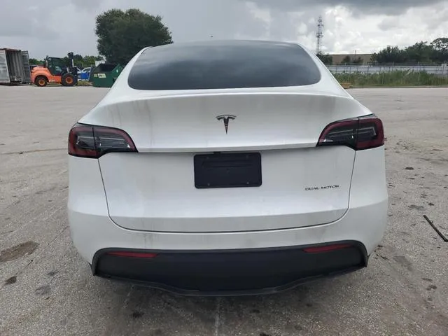 7SAYGDEE1RA259346 2024 2024 Tesla MODEL Y 6