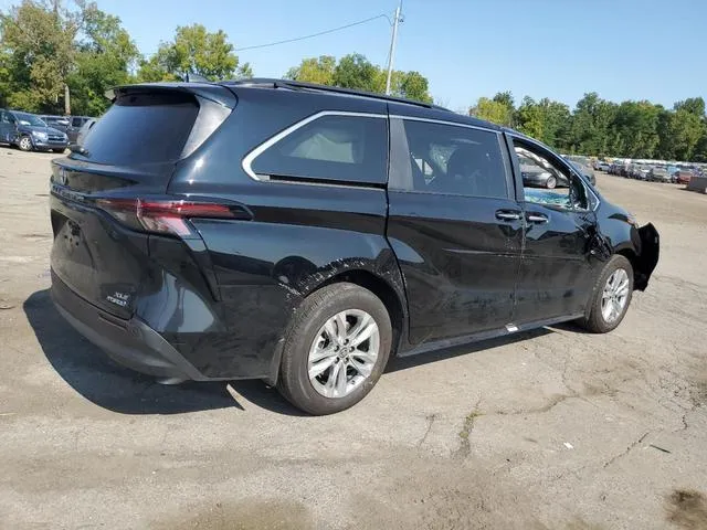 5TDJSKFC8RS138519 2024 2024 Toyota Sienna- Xle 3