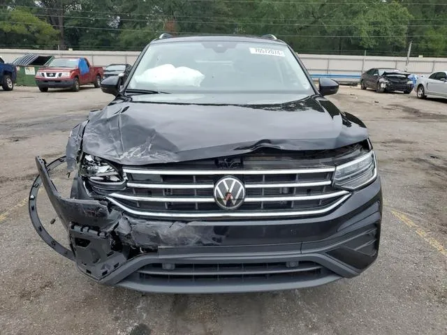 3VV3B7AX5PM133504 2023 2023 Volkswagen Tiguan- SE 5