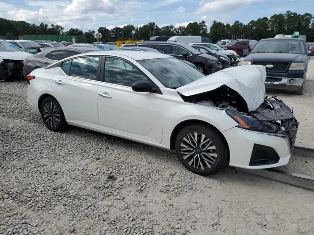 1N4BL4DV5RN387647 2024 2024 Nissan Altima- SV 4