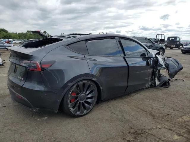 7SAYGDEF7RF049037 2024 2024 Tesla MODEL Y 3