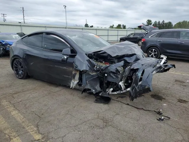 7SAYGDEF7RF049037 2024 2024 Tesla MODEL Y 4