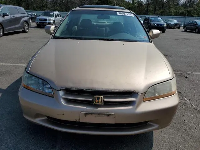 1HGCG1659YA060593 2000 2000 Honda Accord- EX 5