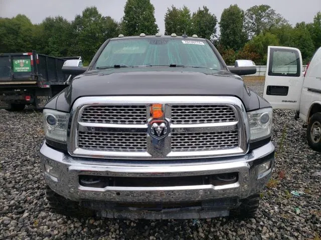 3C6UR5NL4JG329733 2018 2018 RAM 2500- Laramie 5